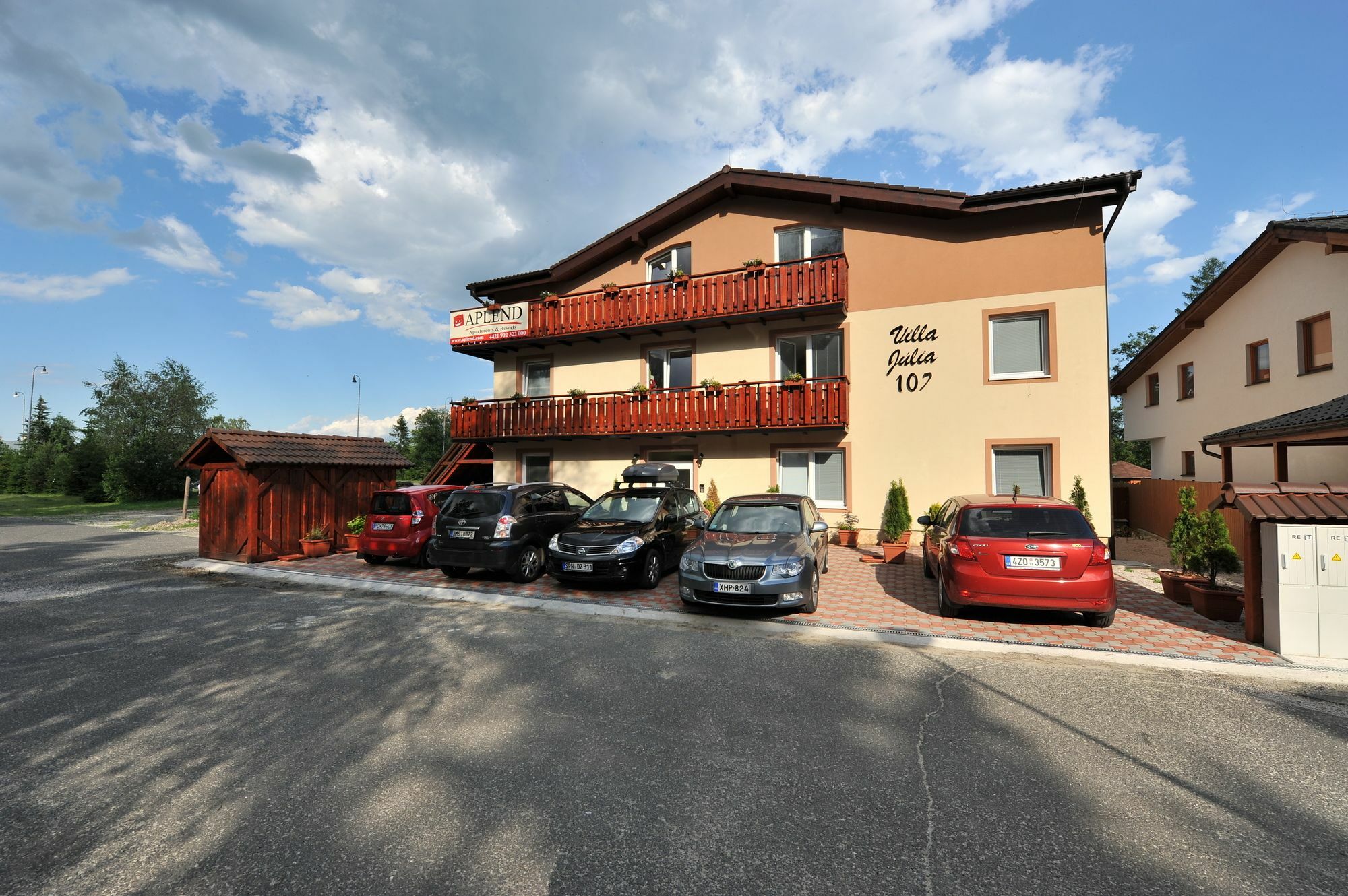 Hotel APLEND Vila Júlia Vysoké Tatry Exterior foto