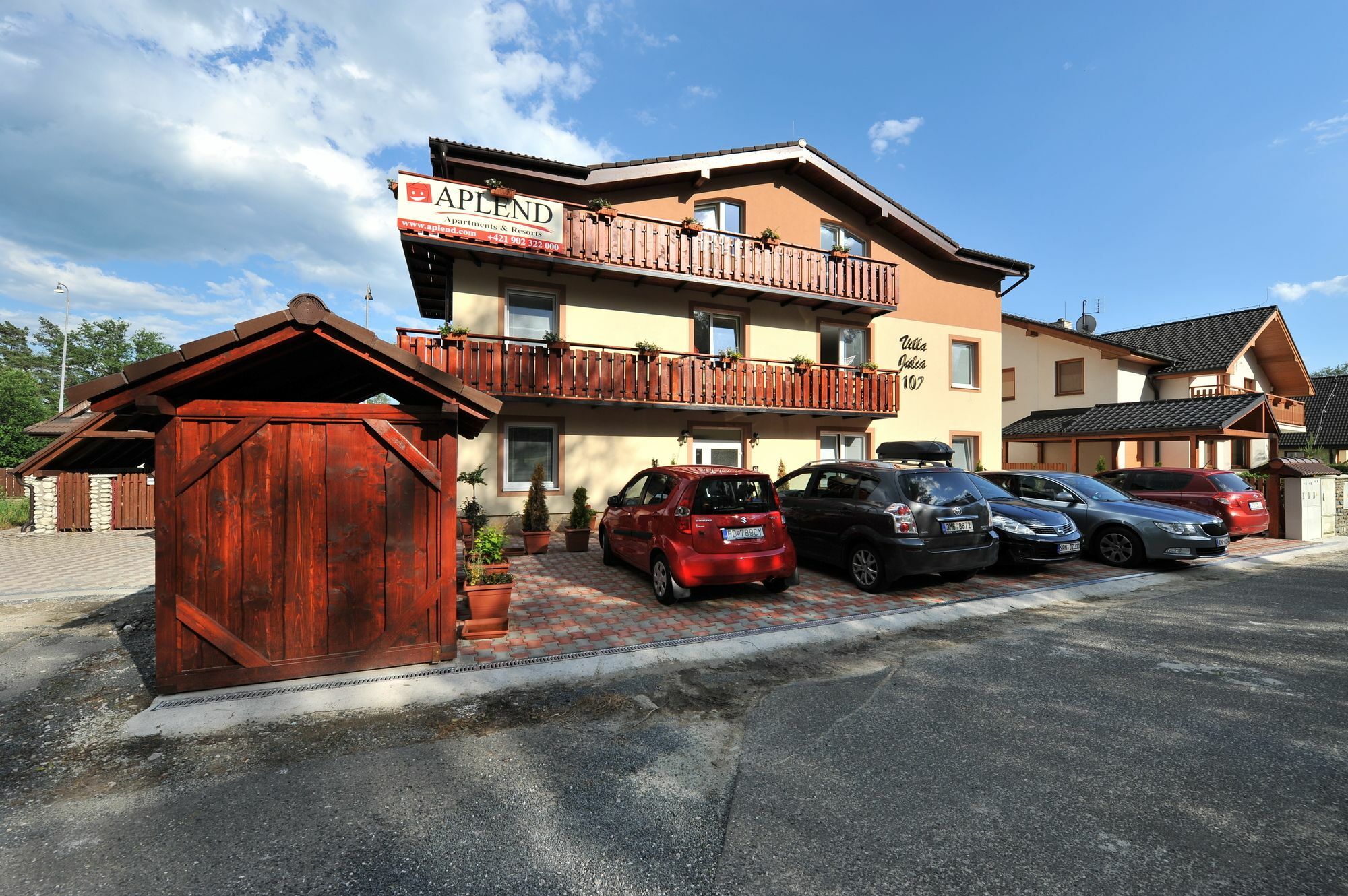 Hotel APLEND Vila Júlia Vysoké Tatry Exterior foto